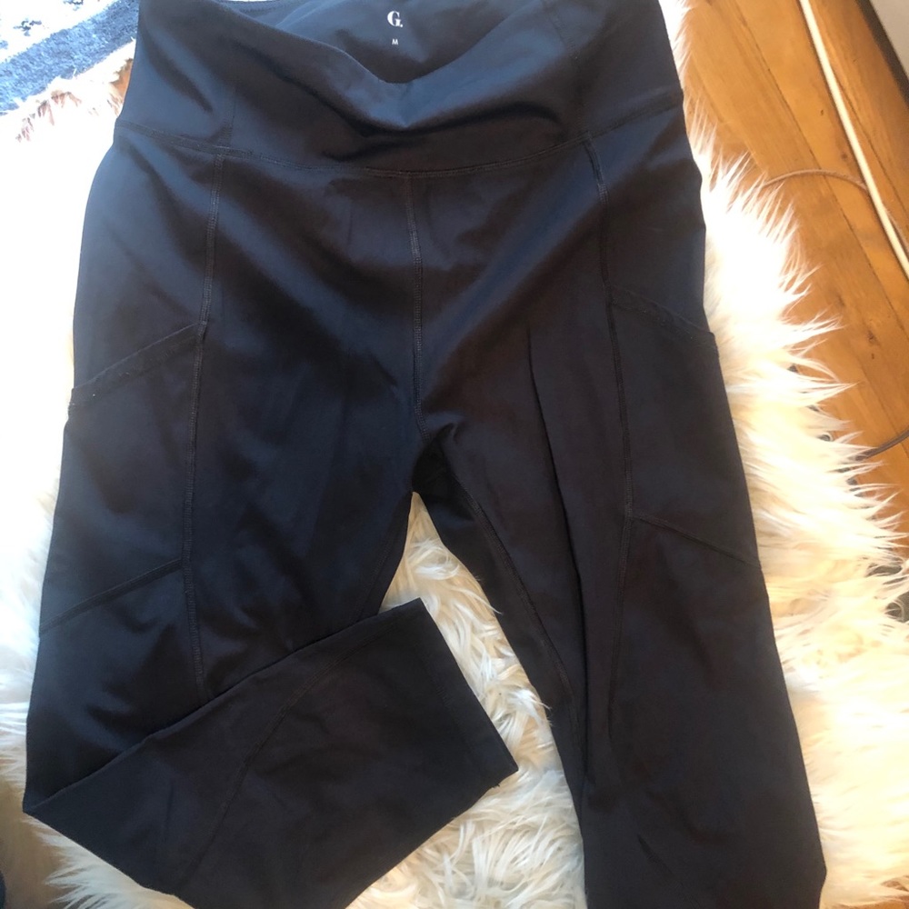 Dual Pocket Ankle Dry Fit Black Leggings Size M